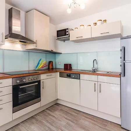 Three-bedroom In Tatil Evi Pomer