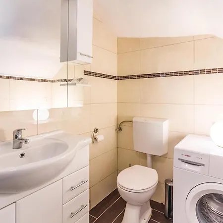 Three-bedroom In * Pomer