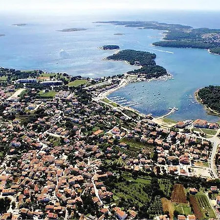 Tatil Evi Three-bedroom In Pomer